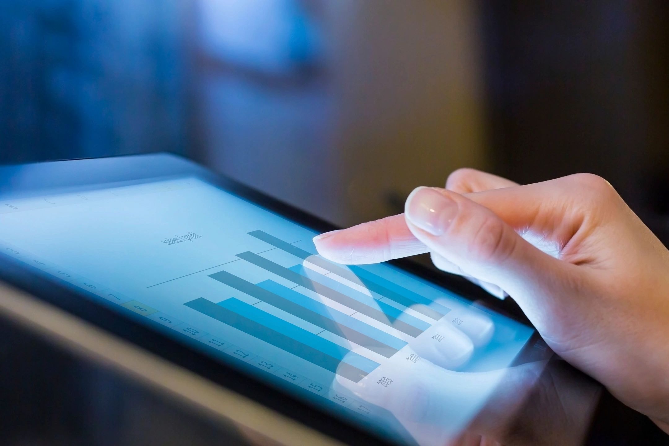 Business analytics on tablet